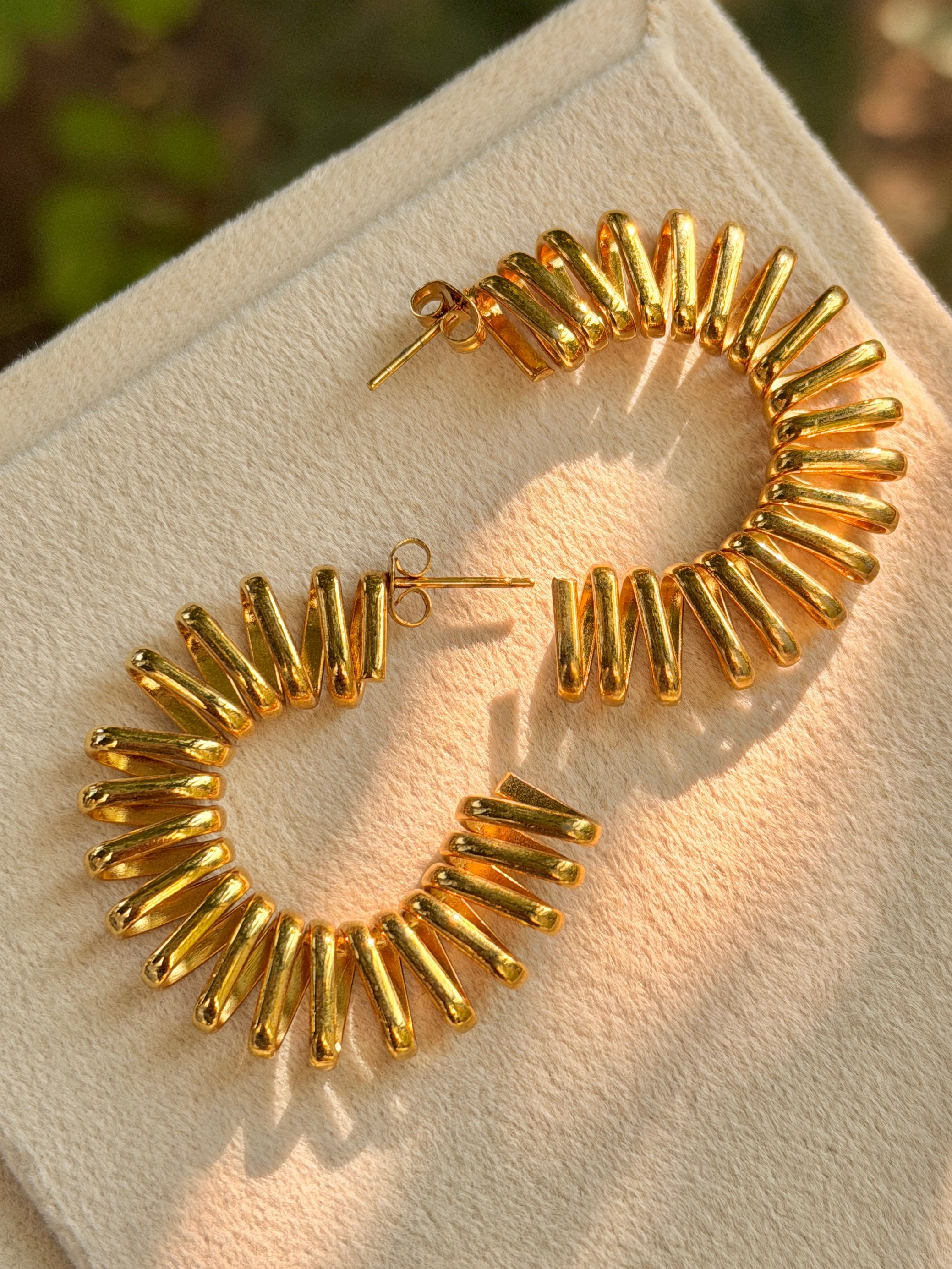 Golden Pearl Muse (Copy 6)