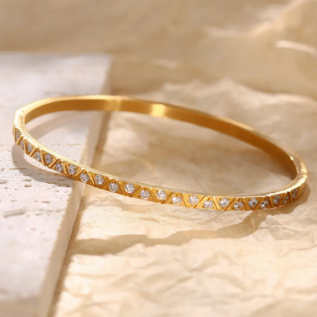 Radiant Luxe Crystal Bangle